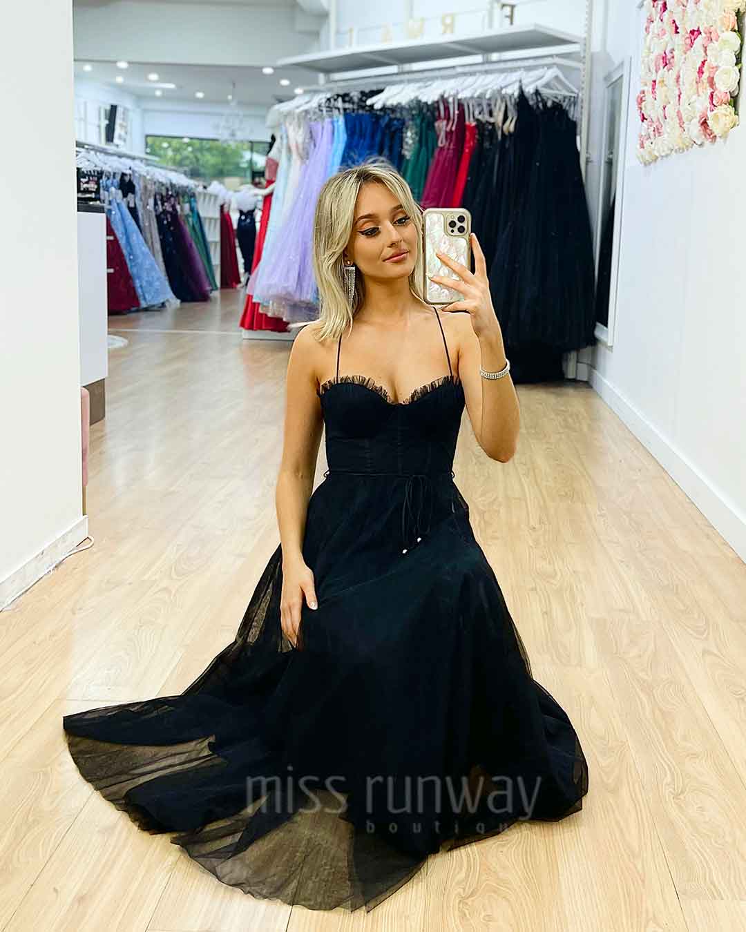 Carrie Midi Dress - Black