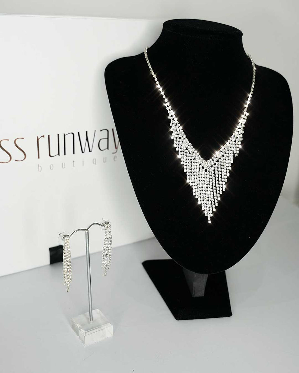 Elizabeth Jewellery Set Silver