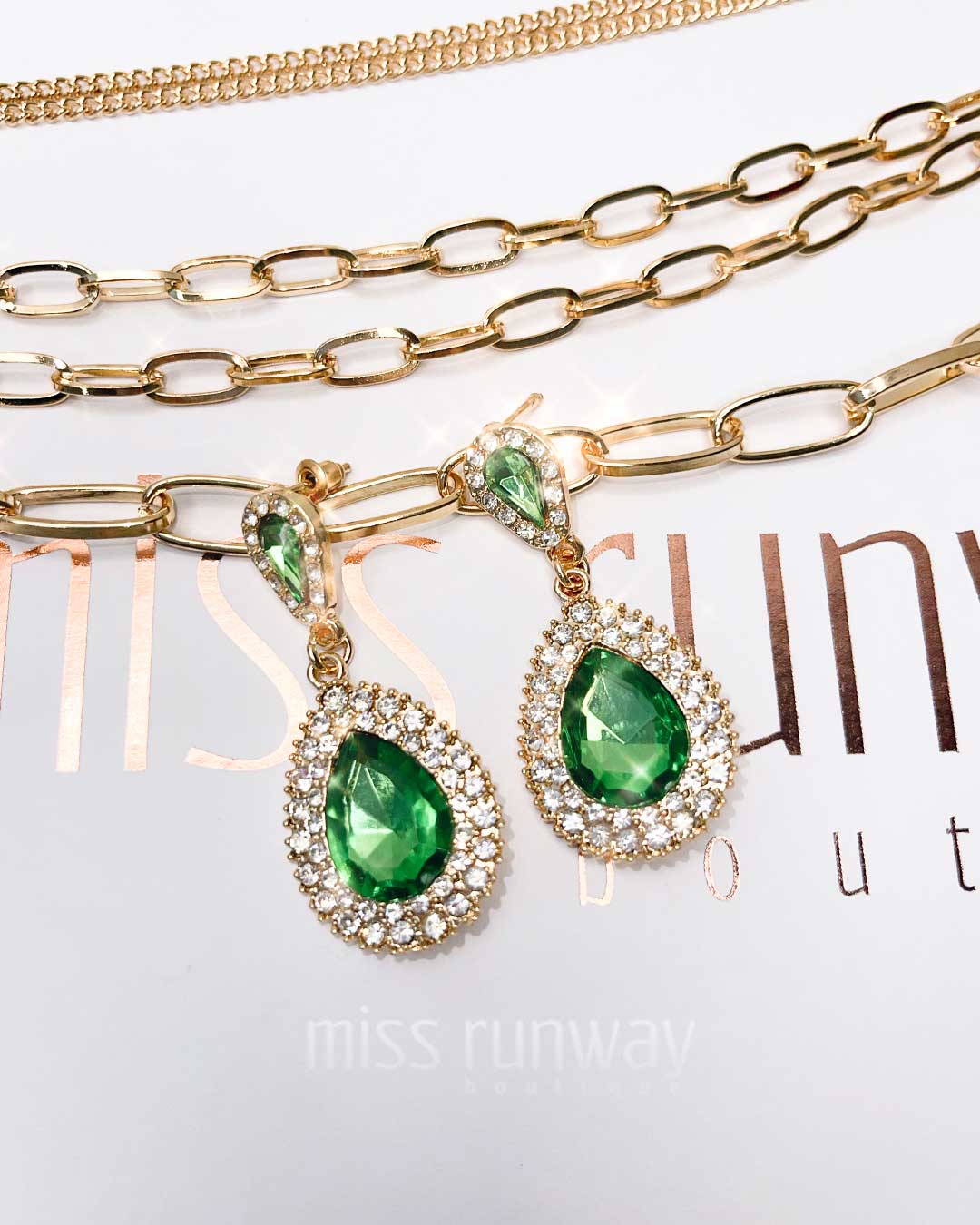 teardrop-jewel-earrings-green