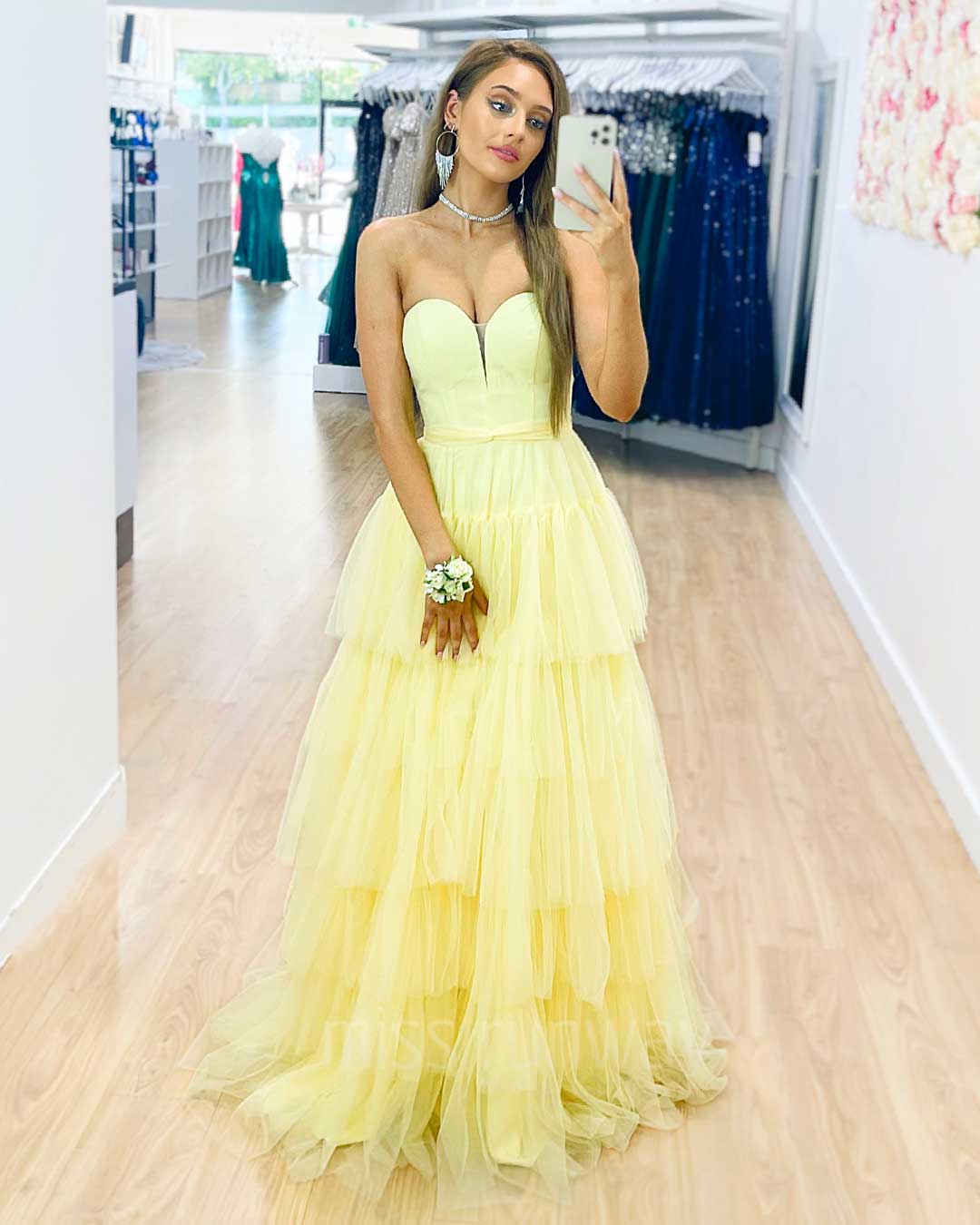 Daphne Tier Gown - Lemon