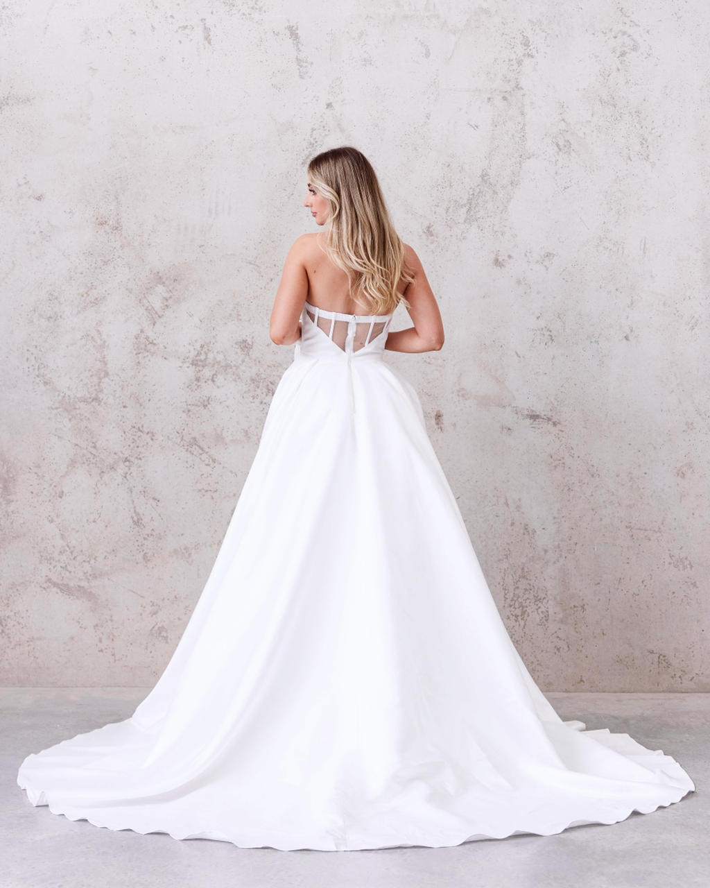 Antonella Strapless Corset Gown - Off White – Miss Runway Boutique