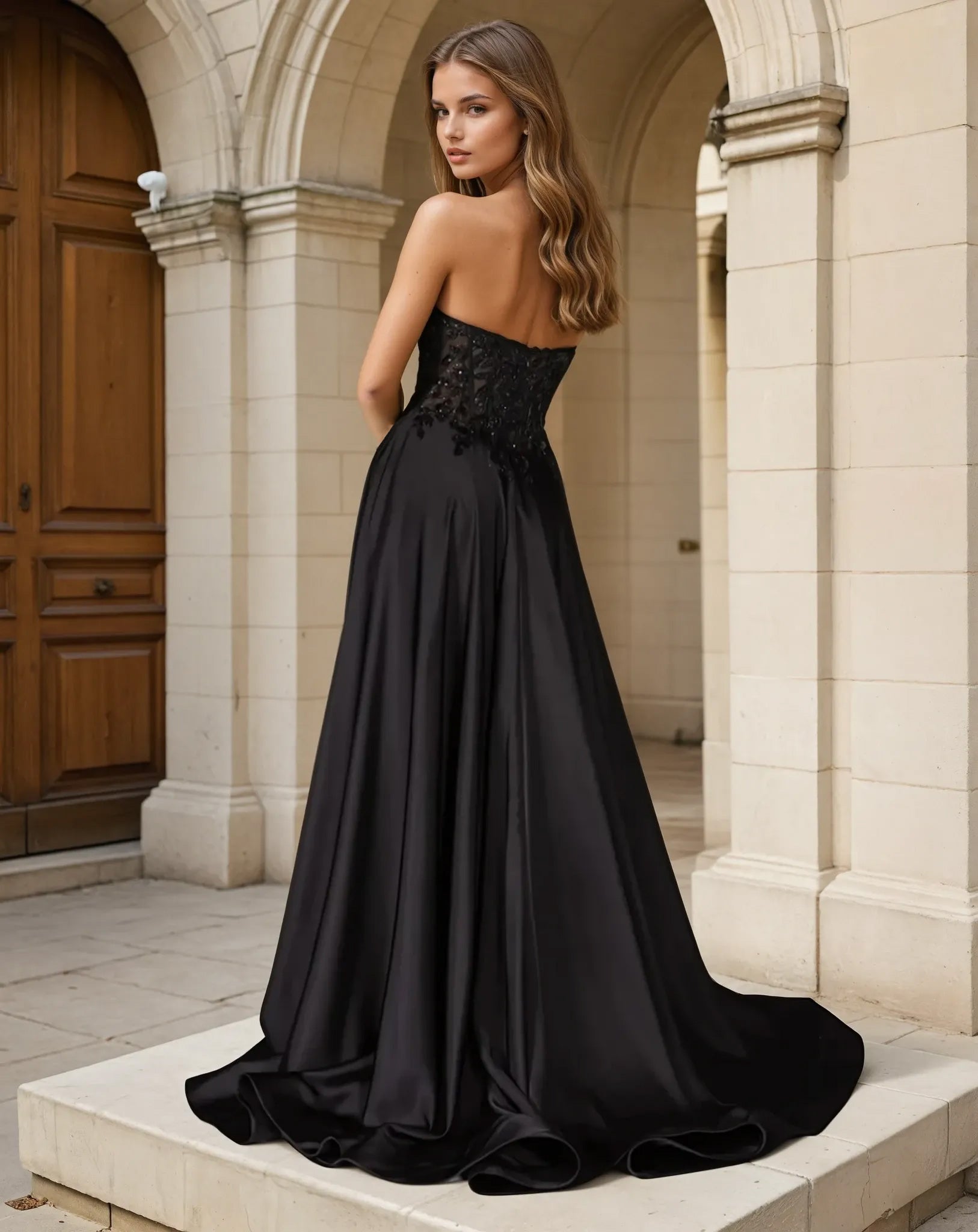 kaia.corset.black.back