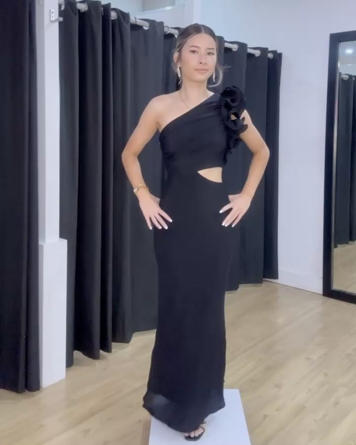 Cassia Maxi Dress Black Video