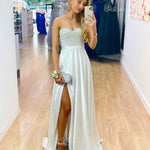 Elizabeth Gown - Ivory
